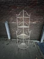 Metalen rek, Ophalen