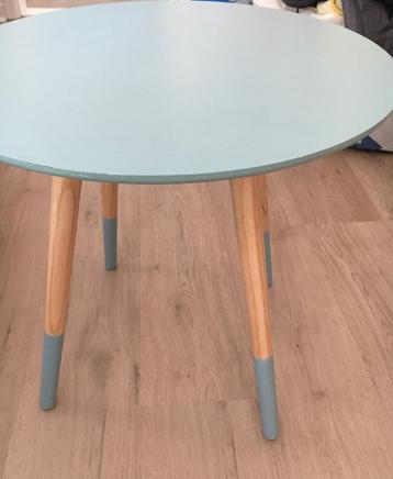 Turquoise Bijzettafel  beschikbaar voor biedingen