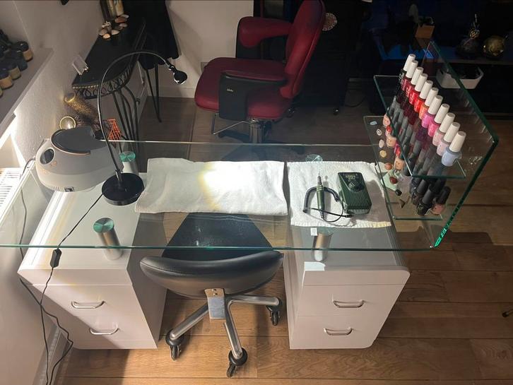 Manicure verzorgingstafel, Huis en Inrichting, Kasten | Ladekasten, Ophalen