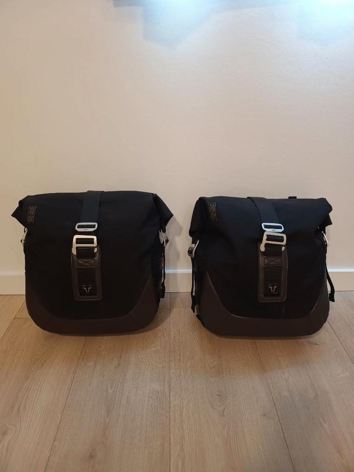 Zadeltassen Kawasaki Z900rs, Motoren, Accessoires | Koffers en Tassen, Zo goed als nieuw, Ophalen