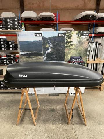 Thule Pacific 780L dakkoffer  beschikbaar voor biedingen