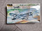 Fujimi Chance Vought F4U-4 Corsair, Ophalen