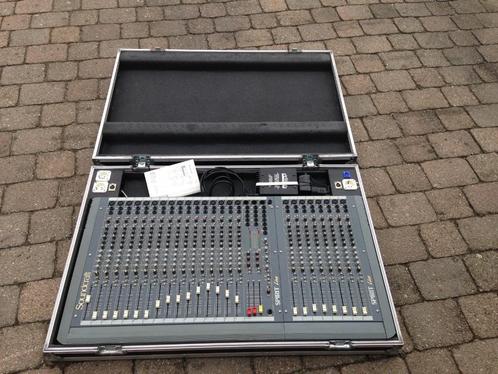 Soundcraft Spirit Live mengpaneel 16+8 kanalen, Muziek en Instrumenten, Mengpanelen, Gebruikt, 20 kanalen of meer, Microfooningang