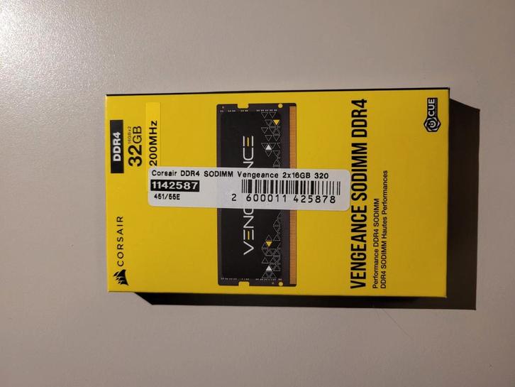 Corsair Vengeance, Computers en Software, RAM geheugen, Zo goed als nieuw, Laptop, 32 GB, DDR4, Ophalen