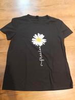 T-shirt zwart met bloem en tekst., Shein, Zo goed als nieuw, Maat 36 (S), Zwart