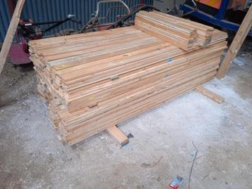 Recuperatiehout, planken, kepers, balken, omheining, carport beschikbaar voor biedingen