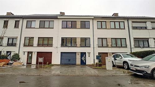 Appartement à Braine-L'alleud, 3 chambres, Immo, Huizen te huur, Appartement, C
