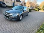 Opel astra 1.6i Benzine bwj 2011 Euro 5, Auto's, Euro 5, Stof, Zwart, 4 cilinders