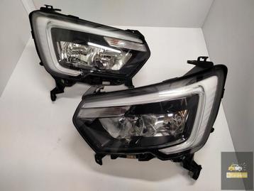 Renault Master IV rechts licht links beschikbaar voor biedingen
