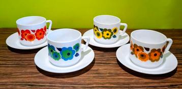 Tasses et soucoupes à café Arcopal Lotus, Enlèvement ou Envoi
