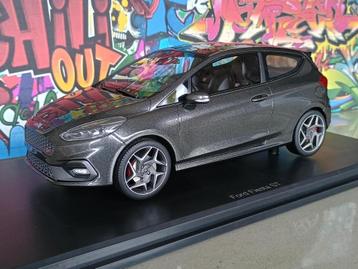 Ford Fiesta ST Magnetic Grey 1/18 DNA Collectibles --NIEUW-- beschikbaar voor biedingen