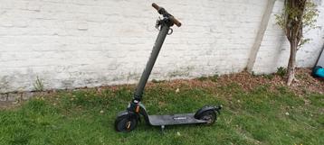 Globber elektrische step volwassenen, Fietsen en Brommers, Steps, Ophalen, Zo goed als nieuw