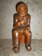 Statue en bois - Vieil homme avec pipe, Antiquités & Art, Enlèvement ou Envoi