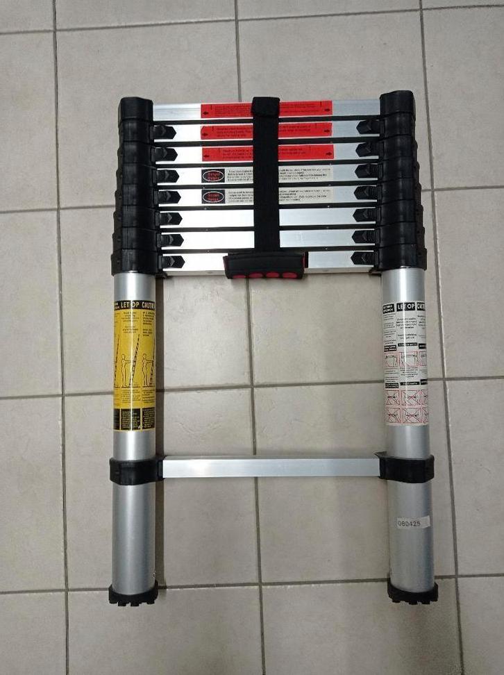 Telescopische ladder Xtend & Climb, Doe-het-zelf en Bouw, Ladders en Trappen, Zo goed als nieuw, Ladder, 2 tot 4 meter, Opvouwbaar of Inschuifbaar