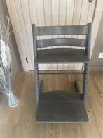 tripp trapp stokke hazy grey in perfecte staat. triptrap, Kinderen en Baby's, Kinderstoelen, Ophalen, Zo goed als nieuw, Meegroeistoel