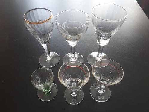 6 boissons différentes - verres à shot, Collections, Verres & Petits Verres, Comme neuf, Verres et Verres à shot, Enlèvement