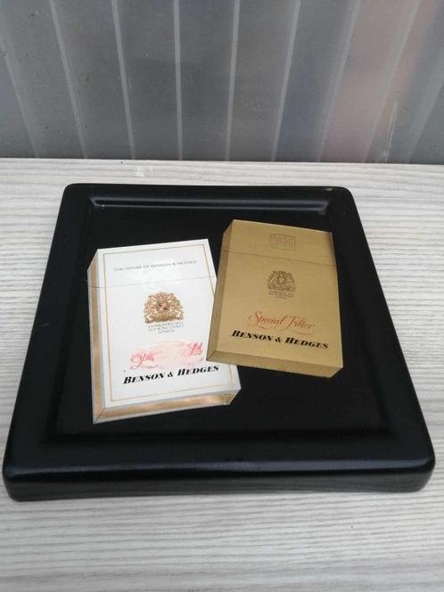 oude geldschaal CIGARETTEN BENSON & HEDGES, Verzamelen, Rookartikelen, Aanstekers en Luciferdoosjes, Gebruikt, Tabaksdoos of Verpakking