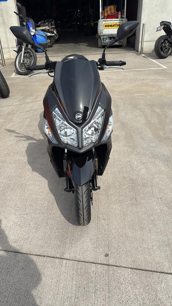 Sym a kallse.  Nog 3j ganrtie, Fietsen en Brommers, Scooters | SYM, Zo goed als nieuw, Overige modellen, Klasse A (25 km/u), Benzine