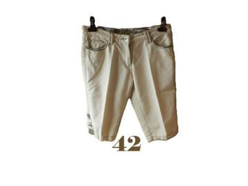 (30)- pantacourt femme t.42 beige - ky création - beschikbaar voor biedingen