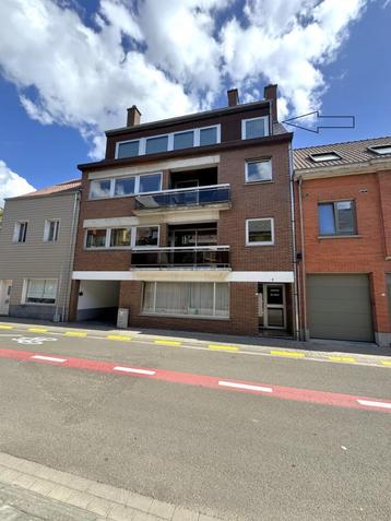 RUIM DAKAPPARTEMENT MET 3 SLPKS TE AVELGEM beschikbaar voor biedingen