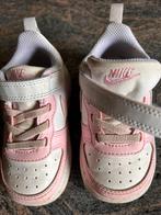 Maat 22 meisje sneakers Nike en laarsjes MK, Kinderen en Baby's, Babykleding | Schoentjes en Sokjes, Gebruikt, Meisje, Laarsjes