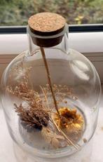 Decoratieve fles met gedroogde bloemen, Ophalen of Verzenden, Zo goed als nieuw