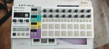 Arturia Beatstep Pro beschikbaar voor biedingen