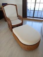 Rotan schommelstoel in perfecte staat, met poef., Ophalen