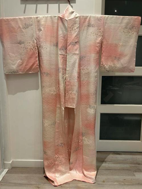 Vintage zijden kimono, Kleding | Dames, Homewear, Zo goed als nieuw, Maat 38/40 (M), Roze, Verzenden