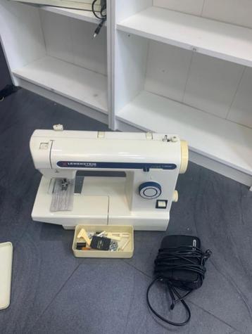 Machine à coudre Lewenstein Amazone 10 vintage – Pédale beschikbaar voor biedingen