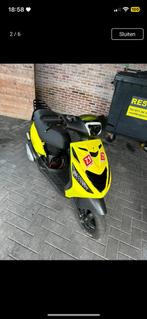 Ik zoek een A klasse max budget 800 euro, Vélos & Vélomoteurs, Scooters | Piaggio, Comme neuf, Enlèvement ou Envoi, Classe A (25 km/h)