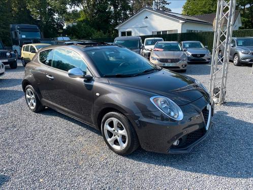 Alfa Romeo Mito 1.4 benzine met pano schuifdak, Auto's, Alfa Romeo, Bedrijf, Te koop, MiTo, ABS, Airbags, Airconditioning, Bluetooth