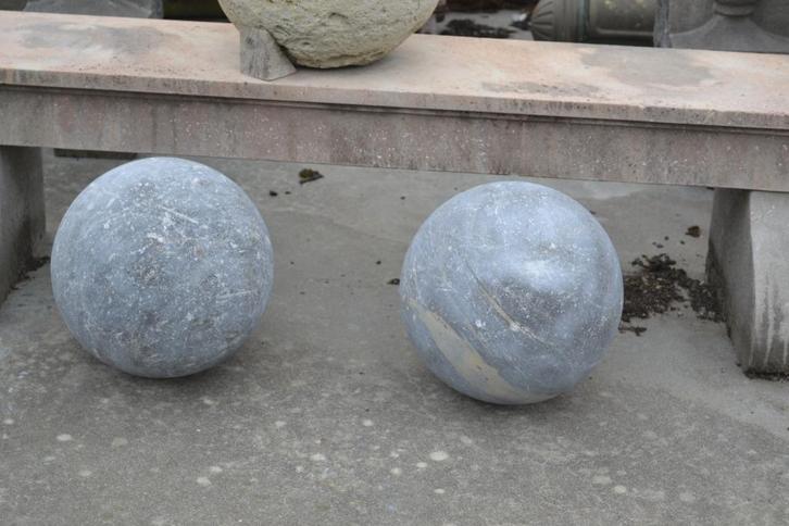 Koppel gladde arduinen bollen, Tuin en Terras, Tuinbeelden, Zo goed als nieuw, Steen, Ophalen