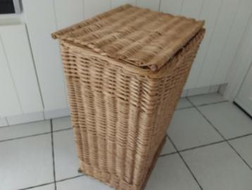 Rieten mand beschikbaar voor biedingen