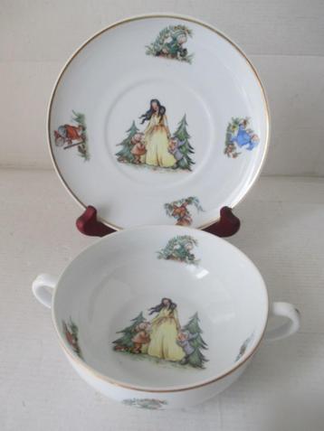 Set à soupe vintage pour enfants - Blanche-Neige et les Nain disponible aux enchères