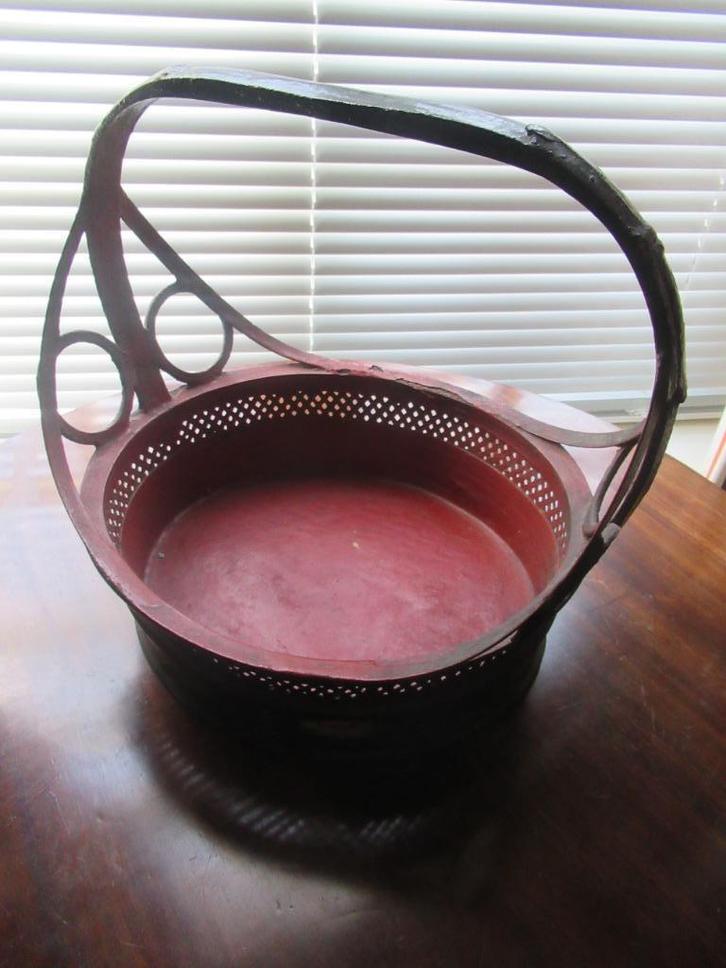 Antieke siermand op hout en karton-basis, Antiek en Kunst, Antiek | Schalen, Ophalen of Verzenden