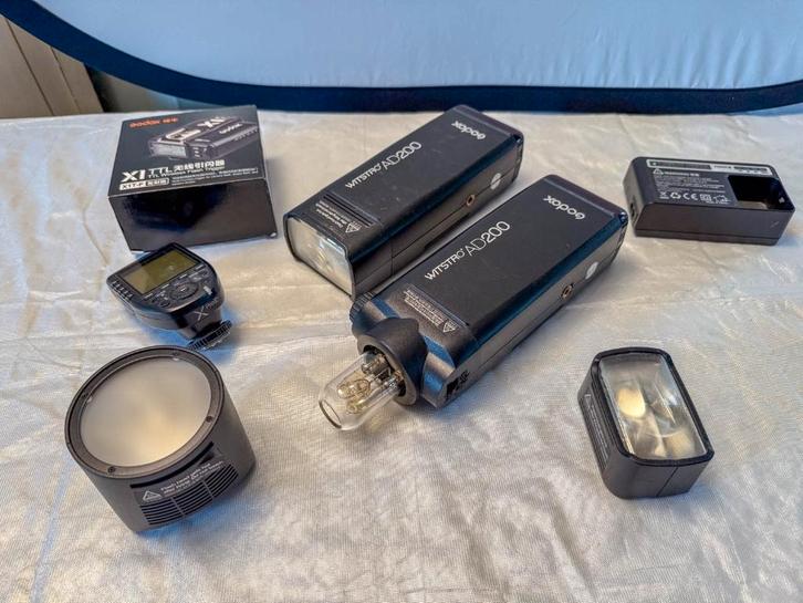 Godox Witstro AD200 2 stuks met toebehoren, TV, Hi-fi & Vidéo, Photo | Flash, Utilisé, Autres marques, Enlèvement ou Envoi