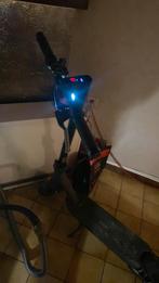 Elektrische step, Fietsen en Brommers, 400 cc, Zo goed als nieuw, 3 versnellingen, Ophalen