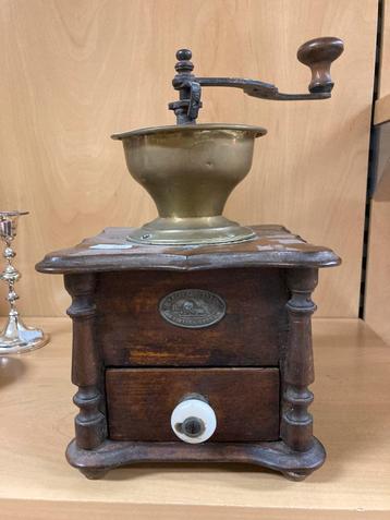 handmatige Zaansen koffiemolen    beschikbaar voor biedingen