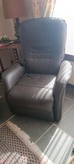 Fauteuil relax électrique et releveur en cuir, Maison & Meubles, Fauteuils, Enlèvement, Comme neuf, Cuir