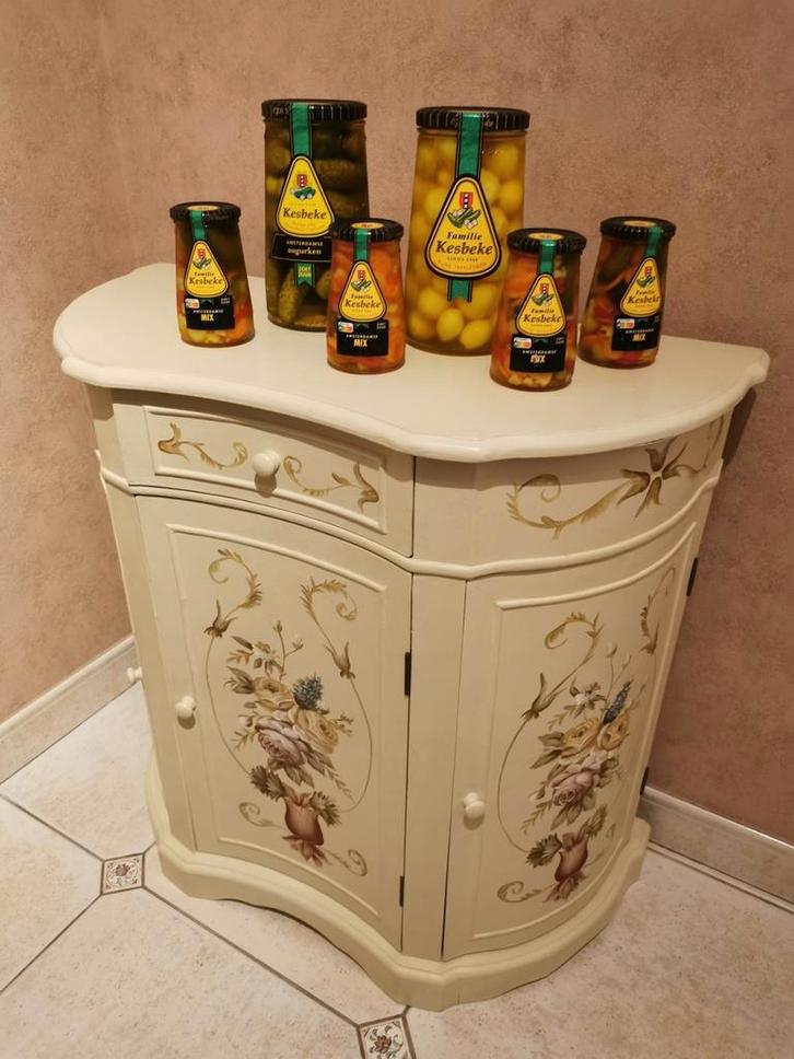 Armoire ancienne, entièrement peinte à la main., Antiquités & Art, Curiosités & Brocante, Enlèvement