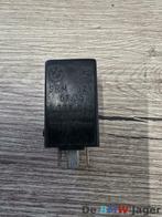 Koplamp reiniging relais BMW 7-serie E32 1378048, Auto-onderdelen, Gebruikt, Ophalen of Verzenden, BMW, BMW