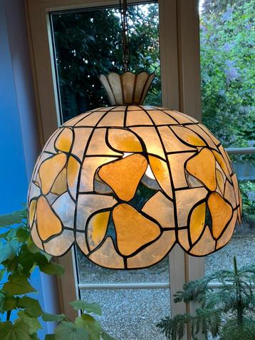 Vintage hanglamp messing en parelmoer beschikbaar voor biedingen