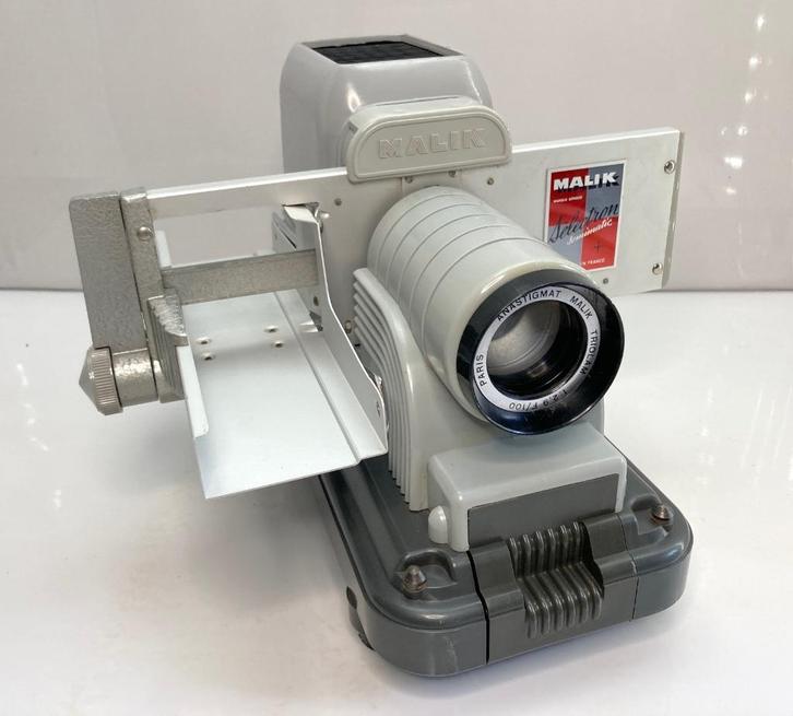 MALIK 300 diaprojector - 1963 - Frankrijk, Audio, Tv en Foto, Diaprojectoren, Gebruikt, Ophalen of Verzenden
