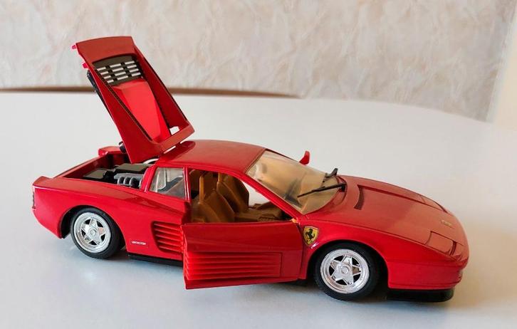 Modelauto Revell Ferrari Testarossa - 1:24 – rood, Hobby en Vrije tijd, Modelauto's | 1:24, Revell, Ophalen of Verzenden