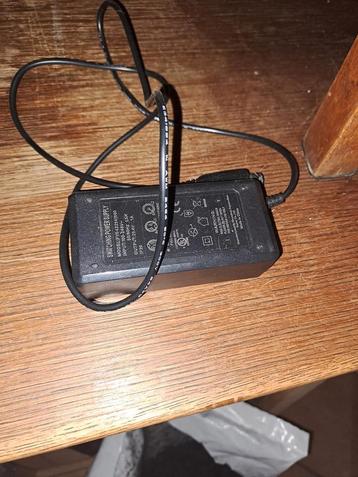 je vend mon hoverboard  beschikbaar voor biedingen