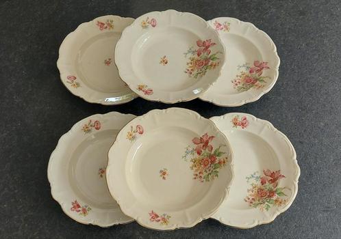 6 assiettes creuses de Bareuther Bavaria vintage, Antiquités & Art, Antiquités | Services (vaisselle) pièces, Enlèvement ou Envoi