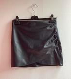 Zwarte rok nepleer  Zara xs, Kleding | Dames, Rokken, Nieuw, Ophalen of Verzenden, Maat 34 (XS) of kleiner, Boven de knie
