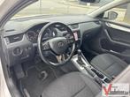 Skoda Octavia Combi 1.0 TSI Greentech Ambition Business DSG, Auto's, Skoda, Automaat, Zwart, Wit, Bedrijf