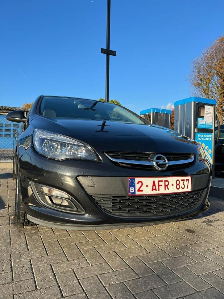 Opel Astra J 2015, Auto's, Opel, Particulier, Astra, Diesel, Euro 6, Handgeschakeld, Zwart, Zwart, Voorwielaandrijving, Ophalen